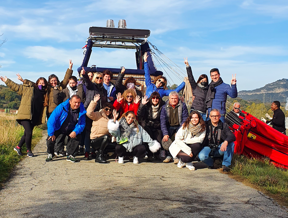 Volar amb grup es més divertit.